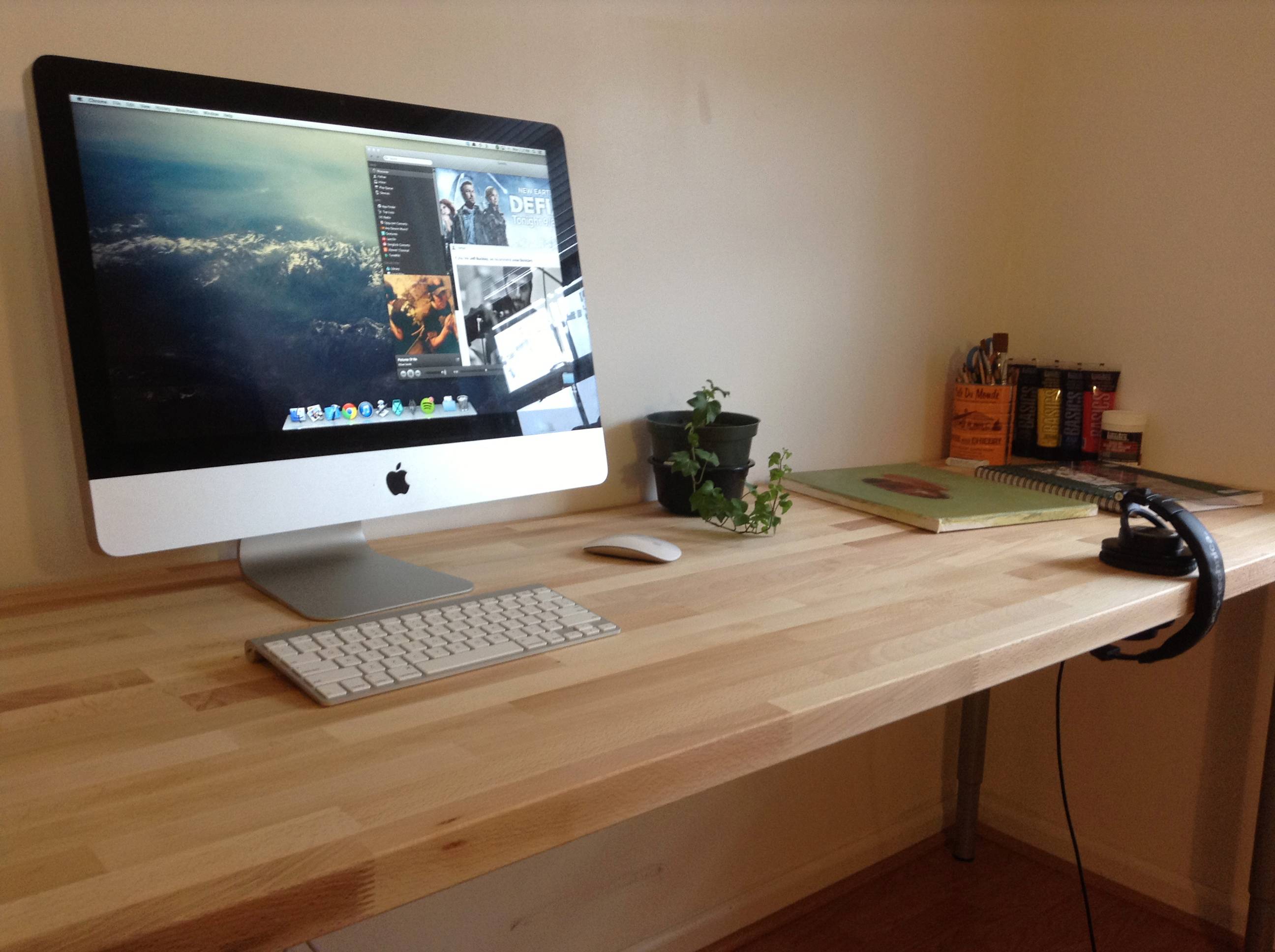 Apple-Inspired Workspace