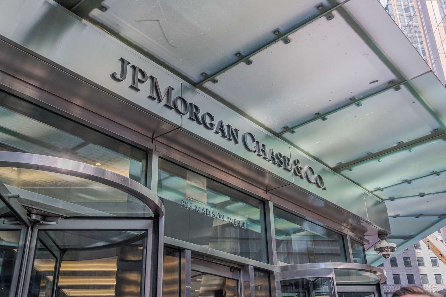 JPMorgan Launches $400B Sports Investment Banking Group in 2025