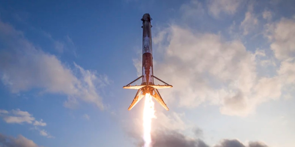 Falcon 9 raketasining Oy bilan to‘qnashuvi – koinotdagi noyob hodisa