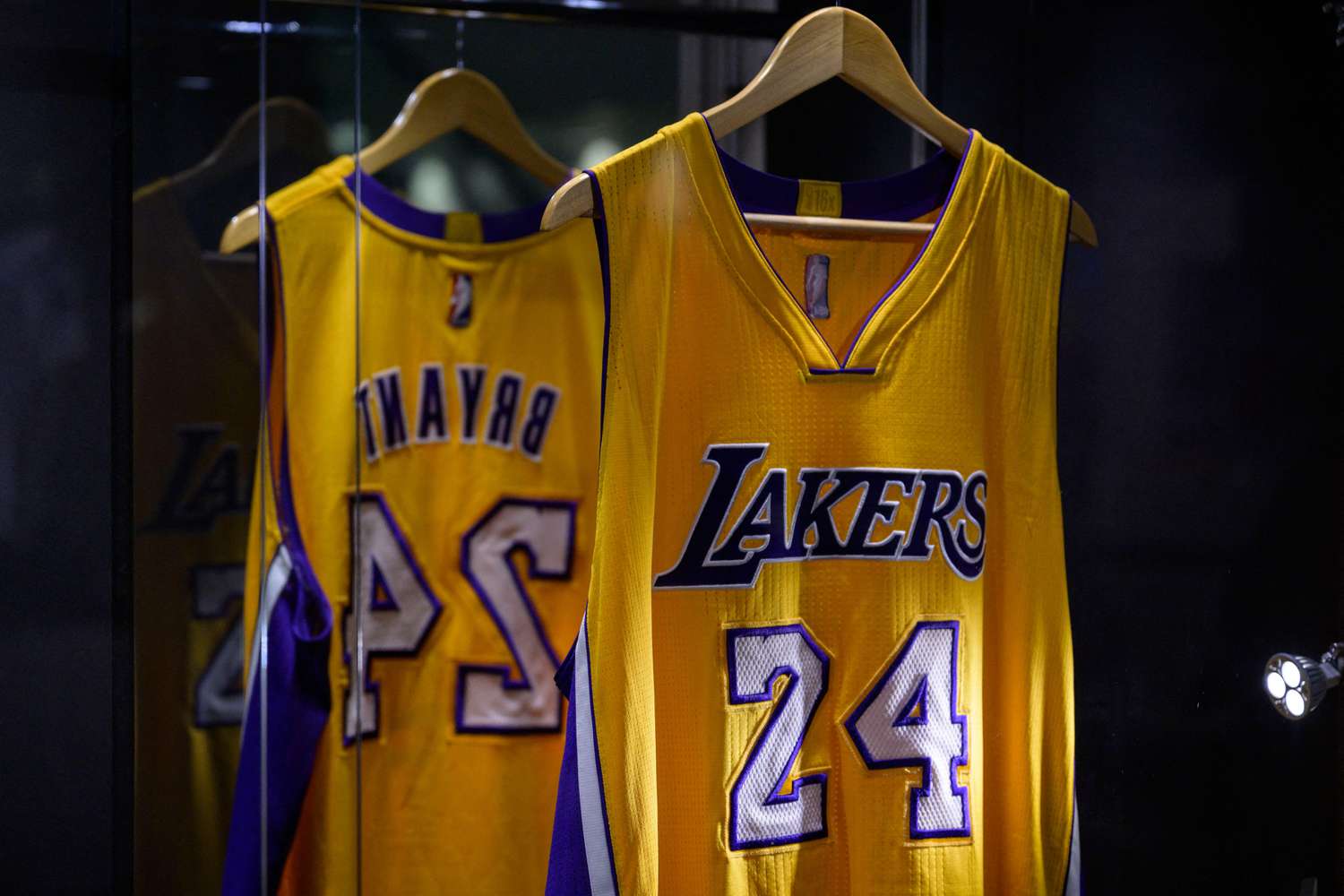 Sotheby’s 2025 Sports Week Auction: Iconic Jerseys and Memorabilia Starting at $1.5M
