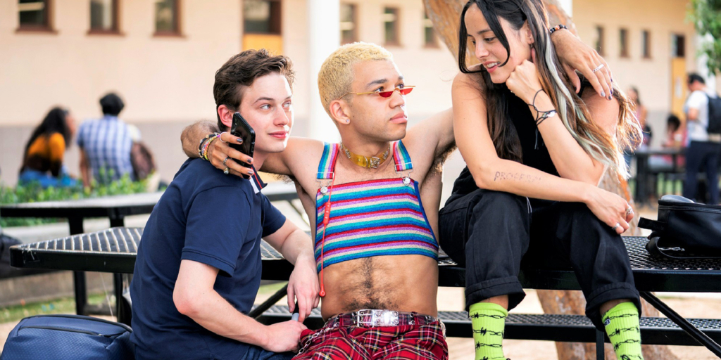 Лучшие сериалы весны: супергерои, фэнтези и триллеры, которые нельзя пропустить