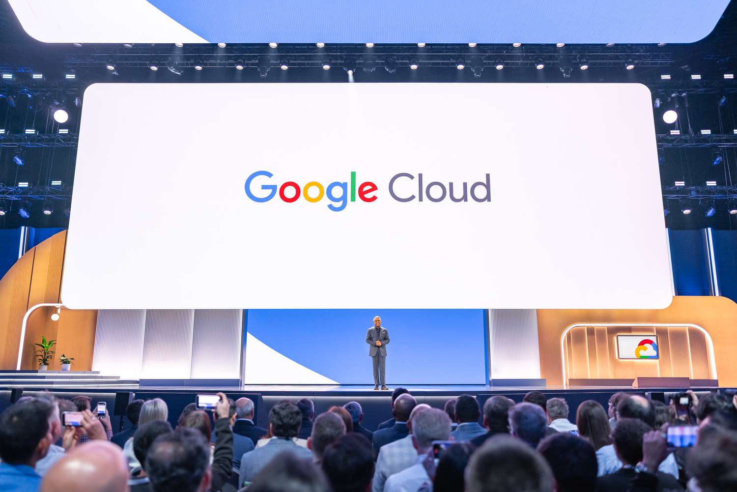 Google раскрывает инновации в сфере искусственного интеллекта на масштабном мероприятии Google Cloud