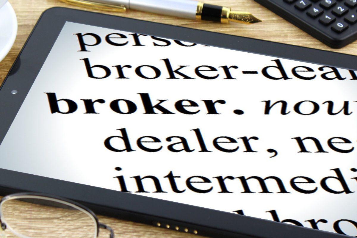 2025 Guide: Understanding Brokerage Fees & Costs Explained