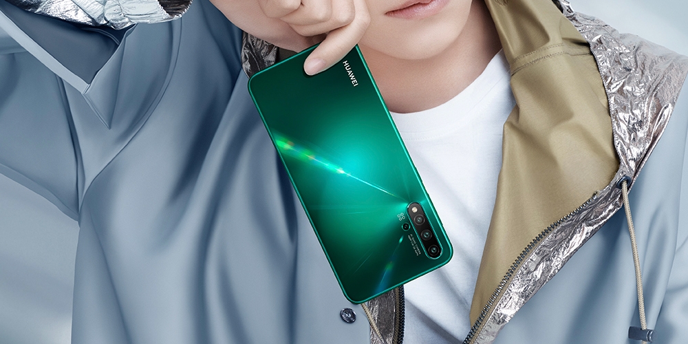 Huawei представила инновационные смартфоны с пятью камерами — новые возможности для творчества