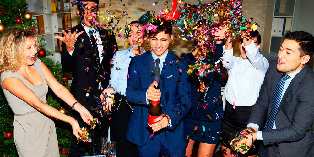 Haruskah Merayakan Ulang Tahun di Tempat Kerja? Temukan Pendapat Berbeda dari Para Profesional