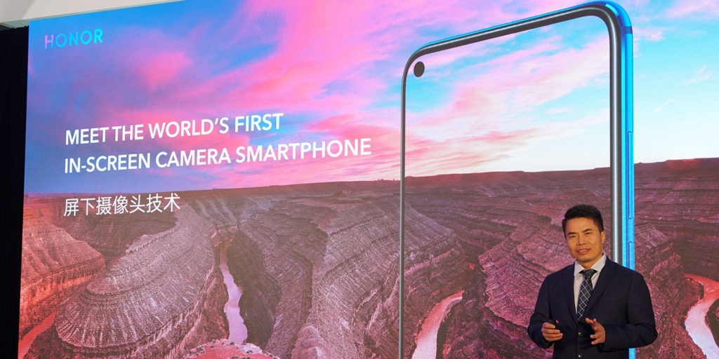 Discover the Revolutionary Smartphone Featuring a Unique Front Camera Display Design