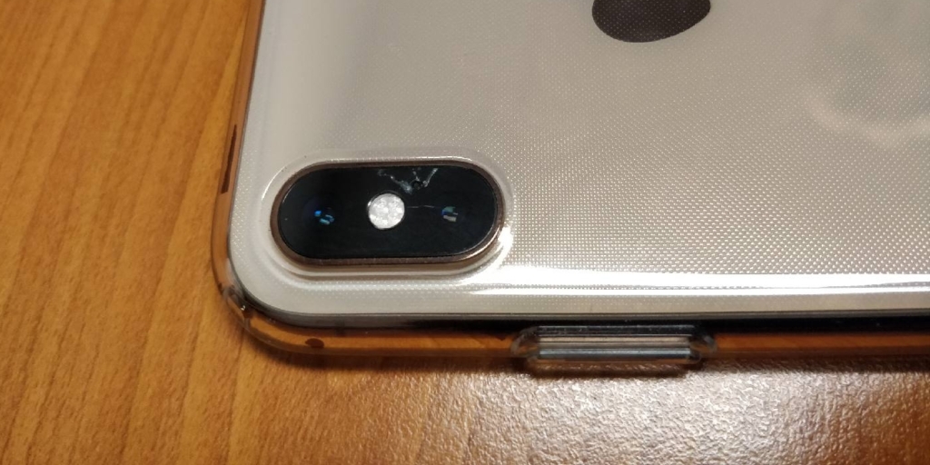 iPhone XS and XS Max Users Report Widespread Camera Glass Cracking Issues