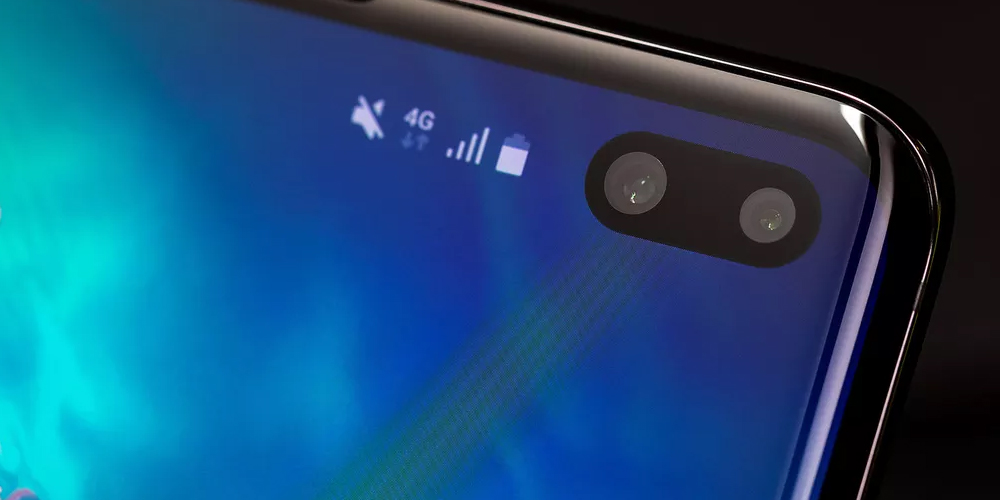 Creative Ways to Conceal the Galaxy S10 Front Camera Cutout