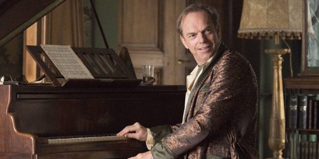 Patrick Melrose va otasi fortepianoda