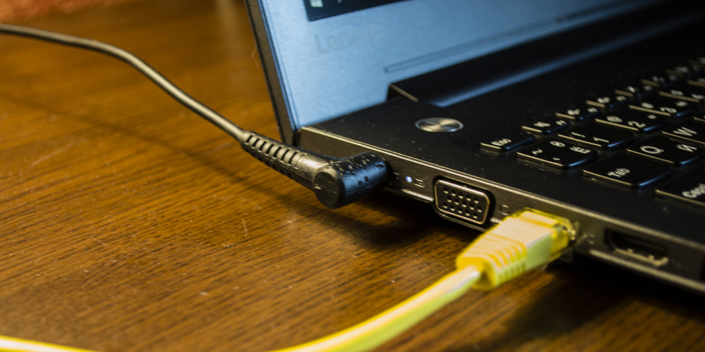 Yandex.Browser’da Energi Tejash Rejimi: Noutbuk Batareyasini Uzoqroq Ishlatishning Yangi Yo‘li