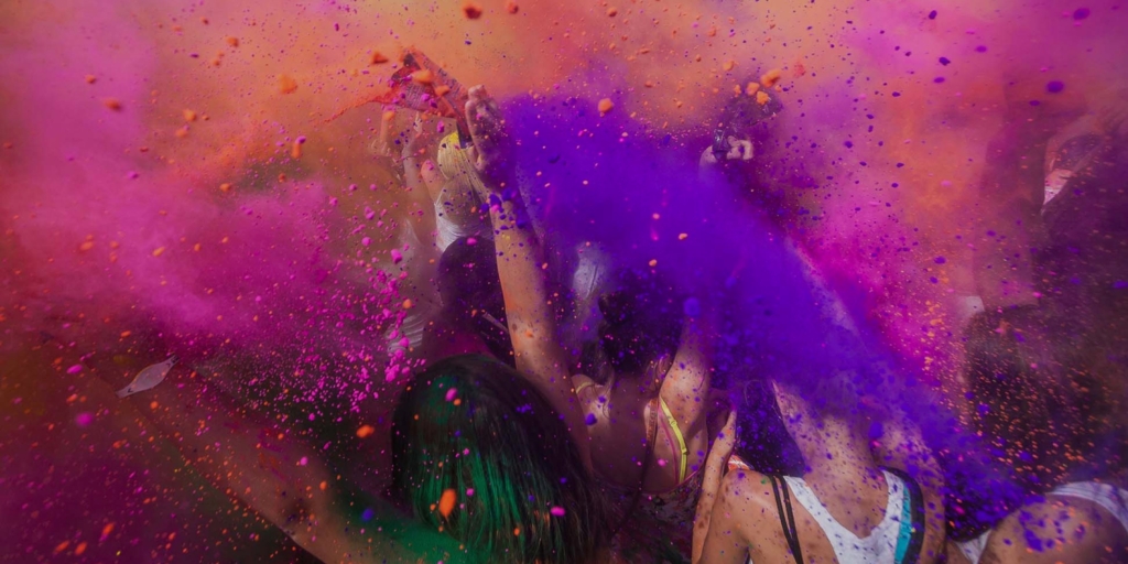 Discover Stunning Images with a Unique Sketch-Based Search Tool