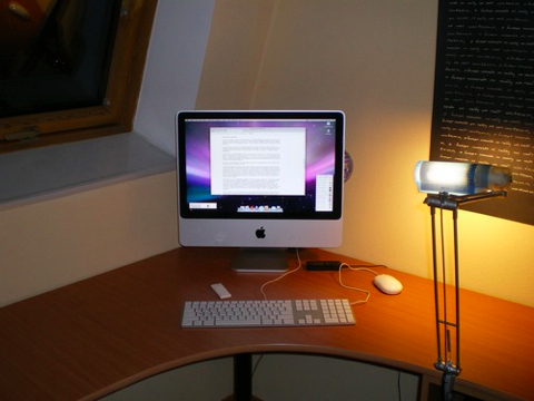 Загляните в рабочее пространство Ильи Новикова — вдохновляющего редактора цифрового блога