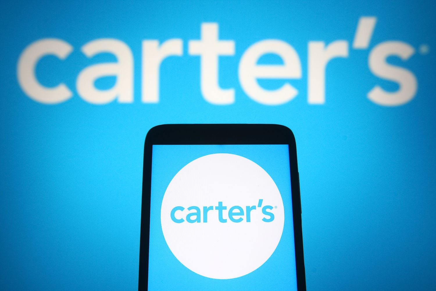 Почему акции Carter’s резко упали: взгляд изнутри индустрии детской одежды