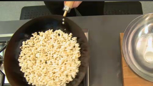 Discover the Secret to Perfectly Popped Popcorn Using a Wok