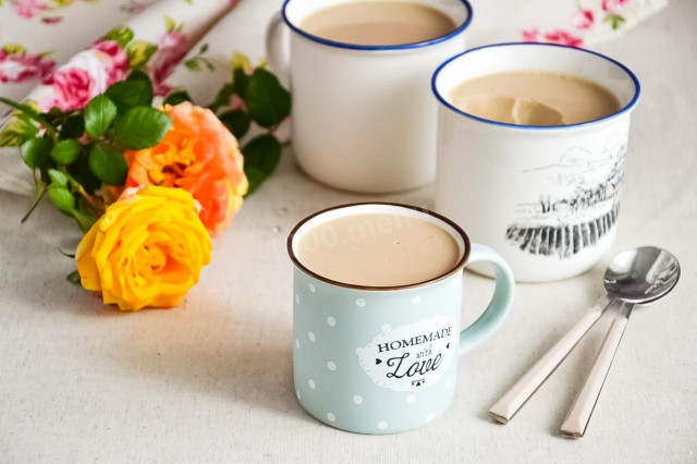 Нежный десерт из ряженки с желатином и цикорием: простой рецепт домашней сладости