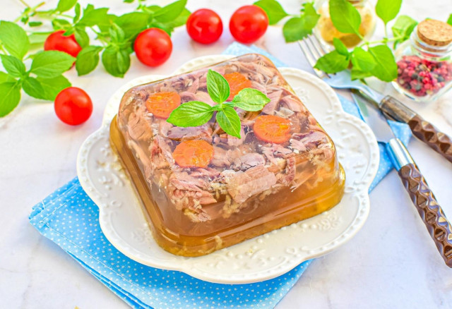 Изысканный холодец из свиной рульки — секрет идеальной закуски