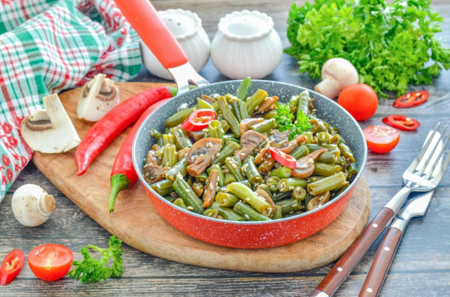 Идеальное сочетание грибов и стручковой фасоли: простой и быстрый рецепт