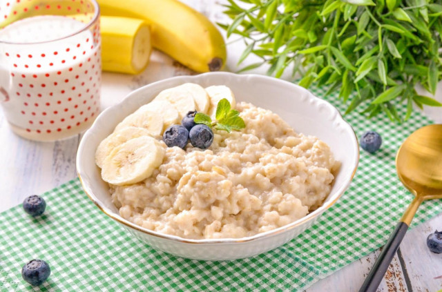 Как приготовить идеальную кашу на сухом молоке: простой и вкусный завтрак