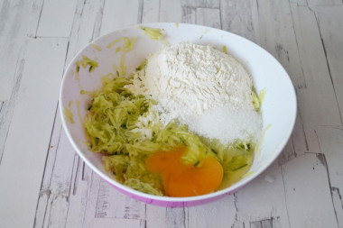 Добавление ингредиентов