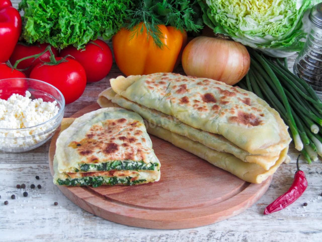 Идеальные лепешки с зеленью — аромат и вкус домашнего уюта