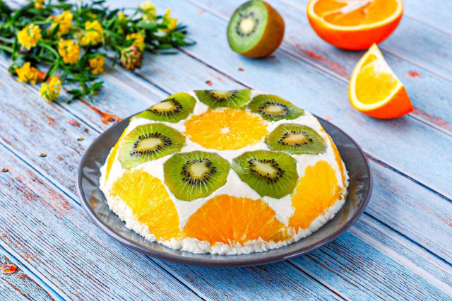 Освежающий фруктовый торт без выпечки с желатином и творогом