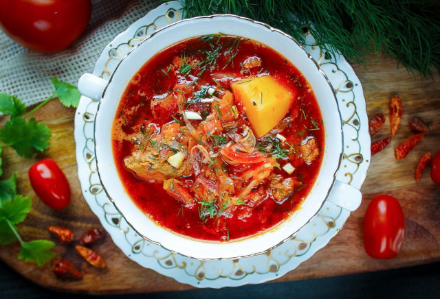 Discover the Ultimate Hearty Beef and Pork Borscht Recipe