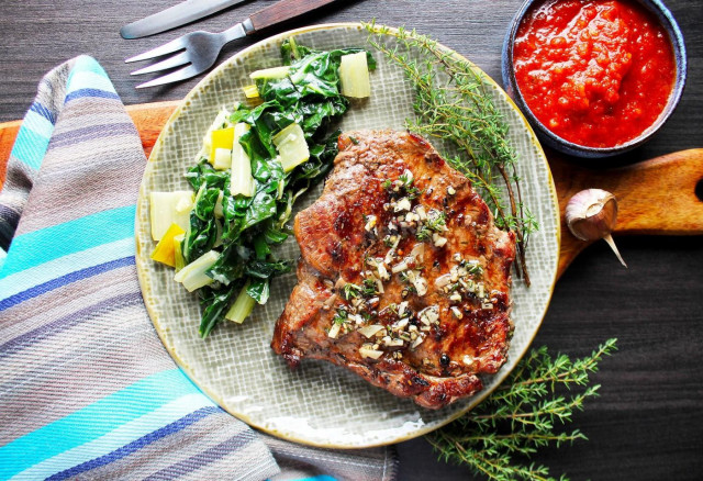 Rahasia Daging Bakar Arang yang Lezat dan Menggugah Selera