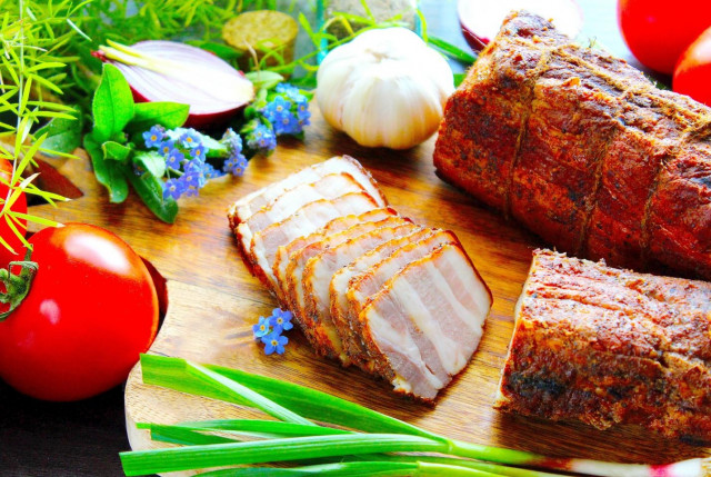 Идеальный рецепт горячего копчения сала в домашних условиях