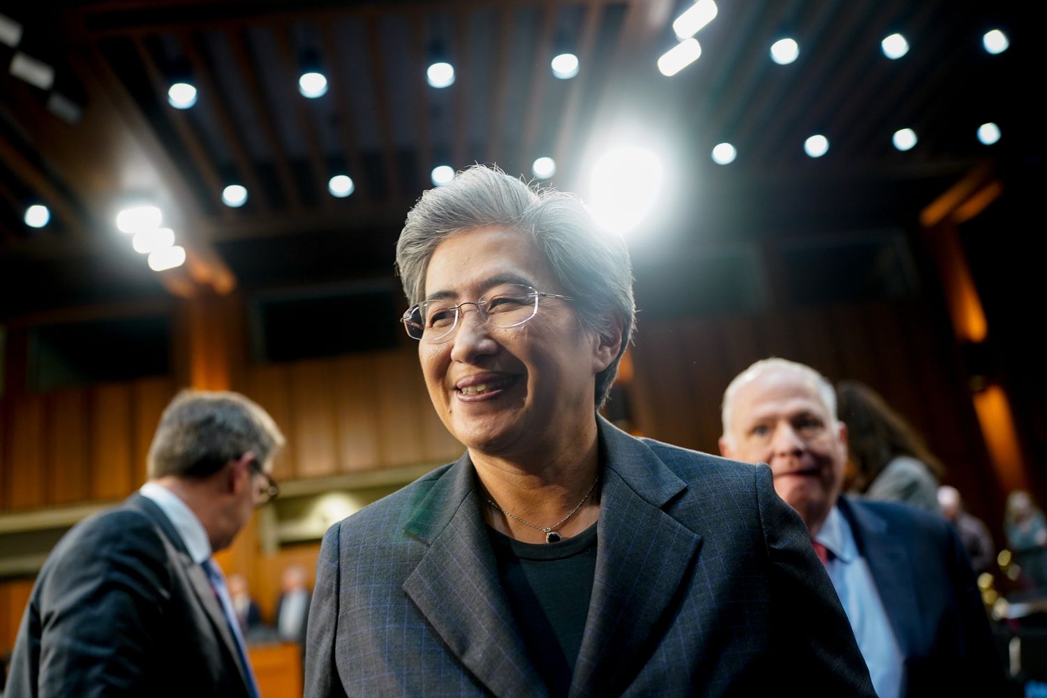 AMD Укрепляет Позиции с Новым Амбициозным Планом Выкупа Акций