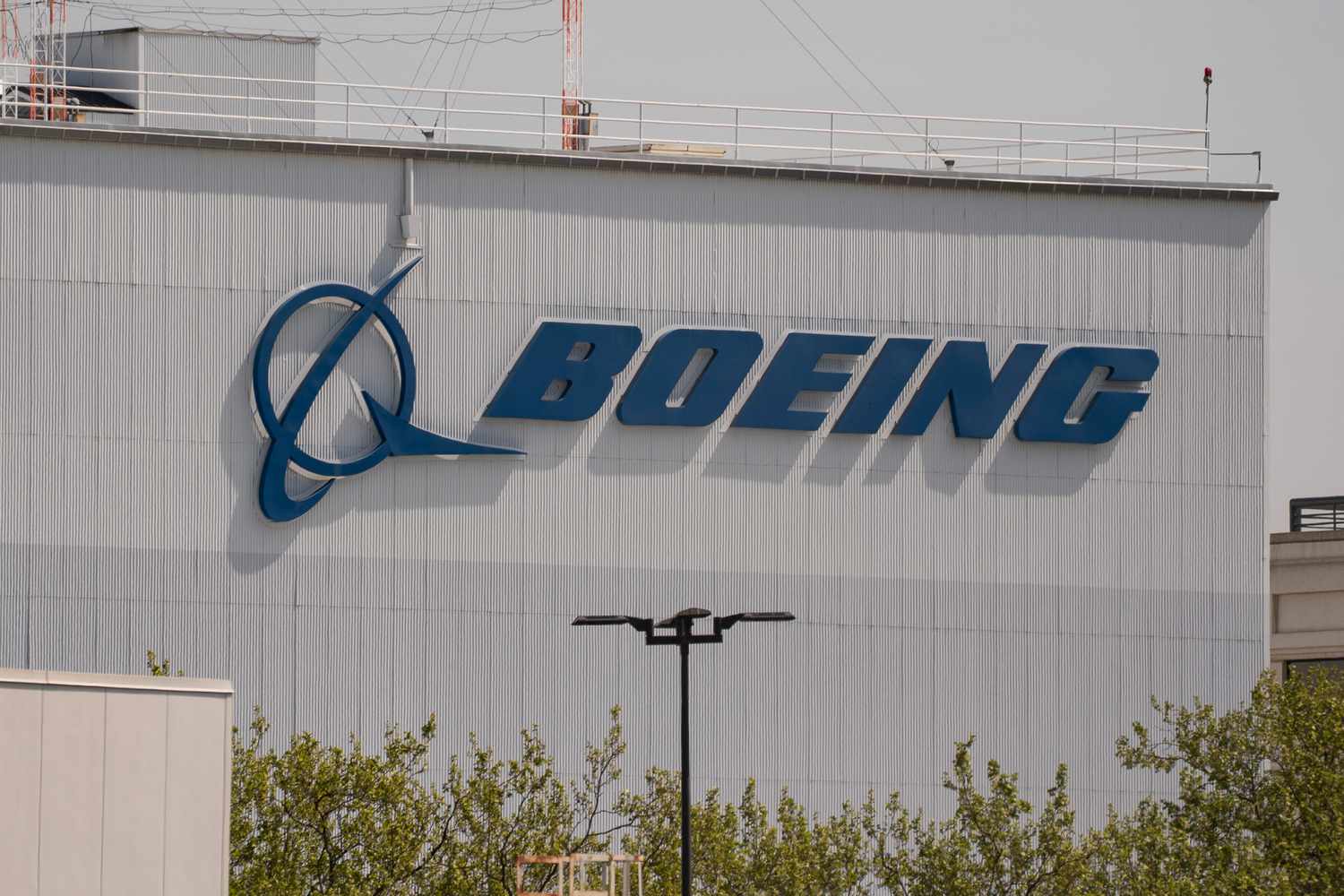 Китай Возобновляет Поставки Самолетов Boeing: Новый Этап Взаимоотношений