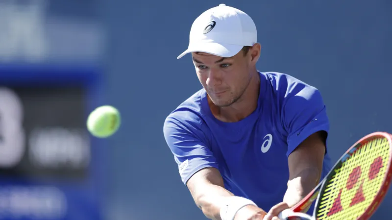 Polish tennis star Kamil Majchrzak meets fan after viral US Open hat incident