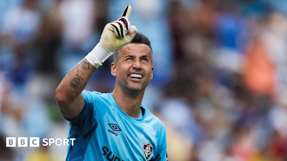 Kiper Fluminense Fabio Memecahkan Rekor Penampilan Peter Shilton