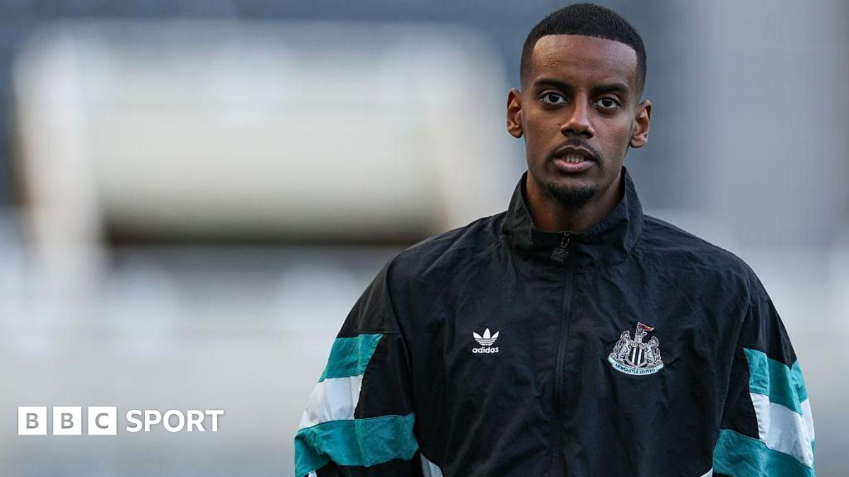 Alexander Isak's Newcastle Standoff: Can the Striker Return?