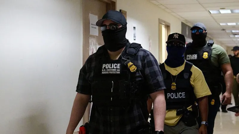 US Offers Up to $50,000 Recruitment Bonus for ICE Deportation Officers