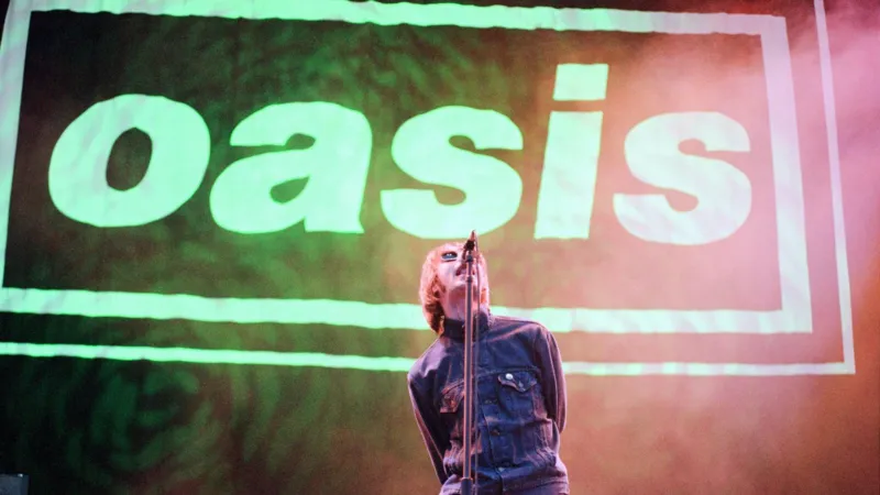 От King Tut's до Balloch: ретроспектива выступлений Oasis в Шотландии