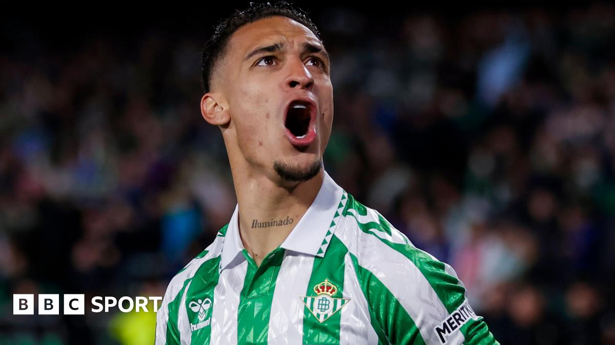 Antony transfer update: Manchester United accept Real Betis bid for Brazil winger