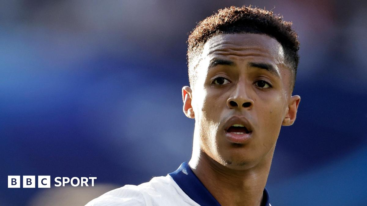 Nottingham Forest Secure Omari Hutchinson in £37.5m Deal from Ipswich Town