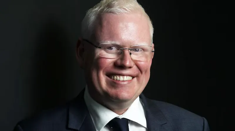 Гарет Уорд: осужденный за изнасилование борется за место в парламенте Австралии