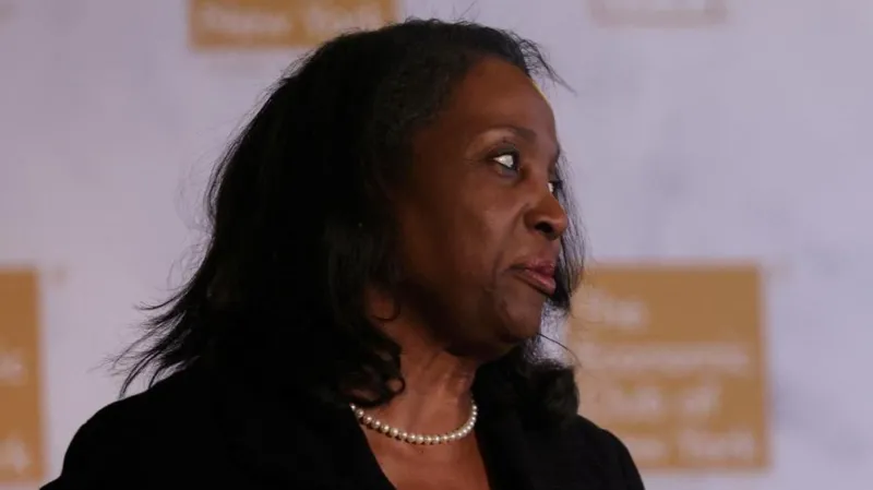 Lawyers Clash Over President's Bid to Remove Fed Governor Lisa Cook