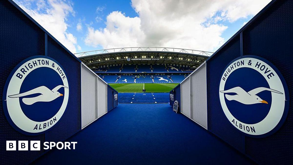 Brayton muxlisi Fulham bilan o'yin davomida noxonunlashib vafot etdi