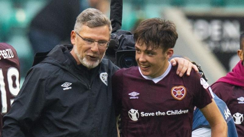 Aaron Hickey: Brentford va Shotlandiya himoyachisining uzoq kutilgan qaytishi