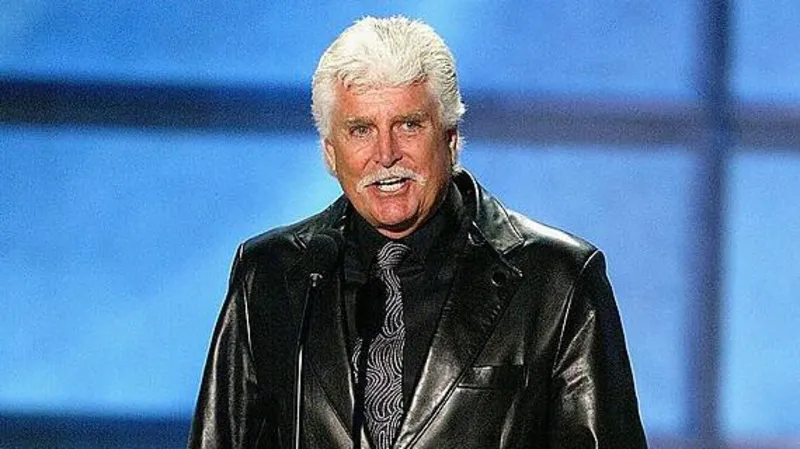 Pink Floyd muqovasi uchun yong'in kaskadyori bo'lgan Gollivud kaskadyori 88 yoshida vafot etdi