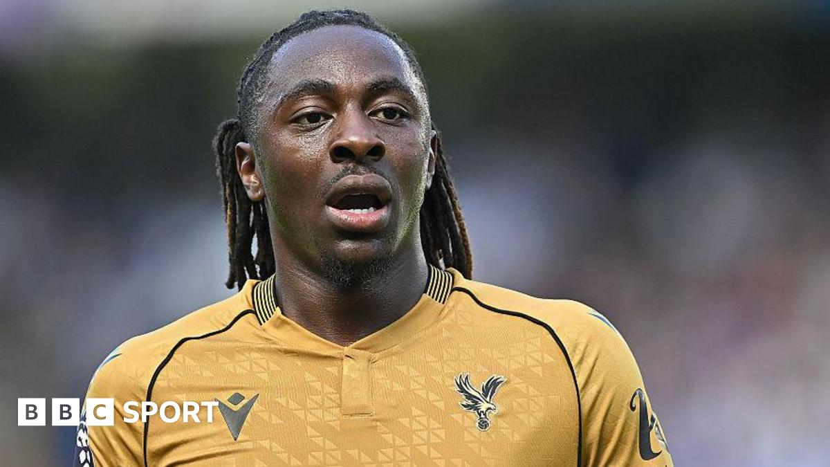 Eberechi Eze: Crystal Palace bosh murabbiyi Oliver Glasner vingerning qaytib maydonga tushishini kutmoqda