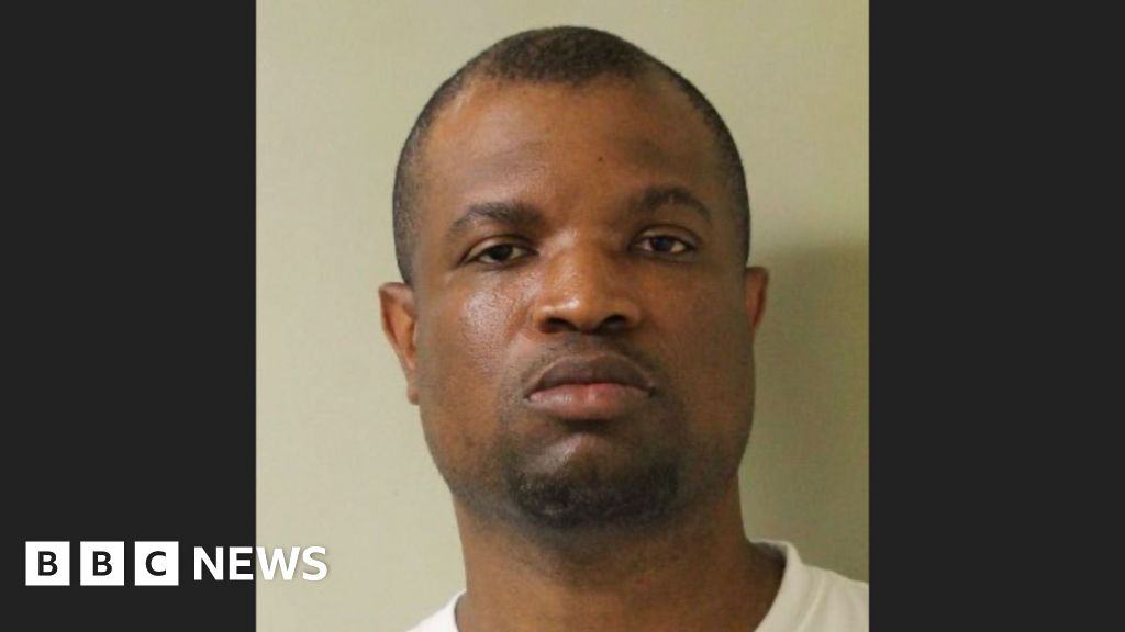 Полиция Нью-Йорка ведёт охоту на подозреваемого после «ужасного» убийства пожилой пары