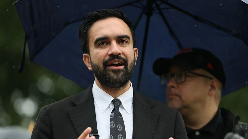 Губернатор Нью-Йорка Кэти Хоукол поддержала Зохрана Мамдани на пост мэра Нью-Йорка