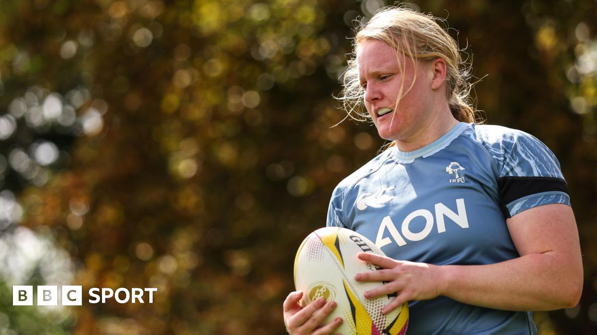 Aoife Wafer: Irlandiya orqa chiziq o'yinchisi Yangi Zelandiyaga qarshi maydonga tushishi mumkin