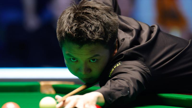 Mark Allen Edges Zhou Yuelong 9-8 to Win English Open in Nail-biting Final