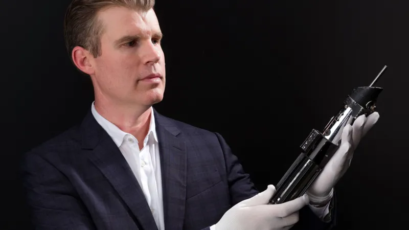 Darth Vader's Lightsaber Sells for $3.6m in LA Auction