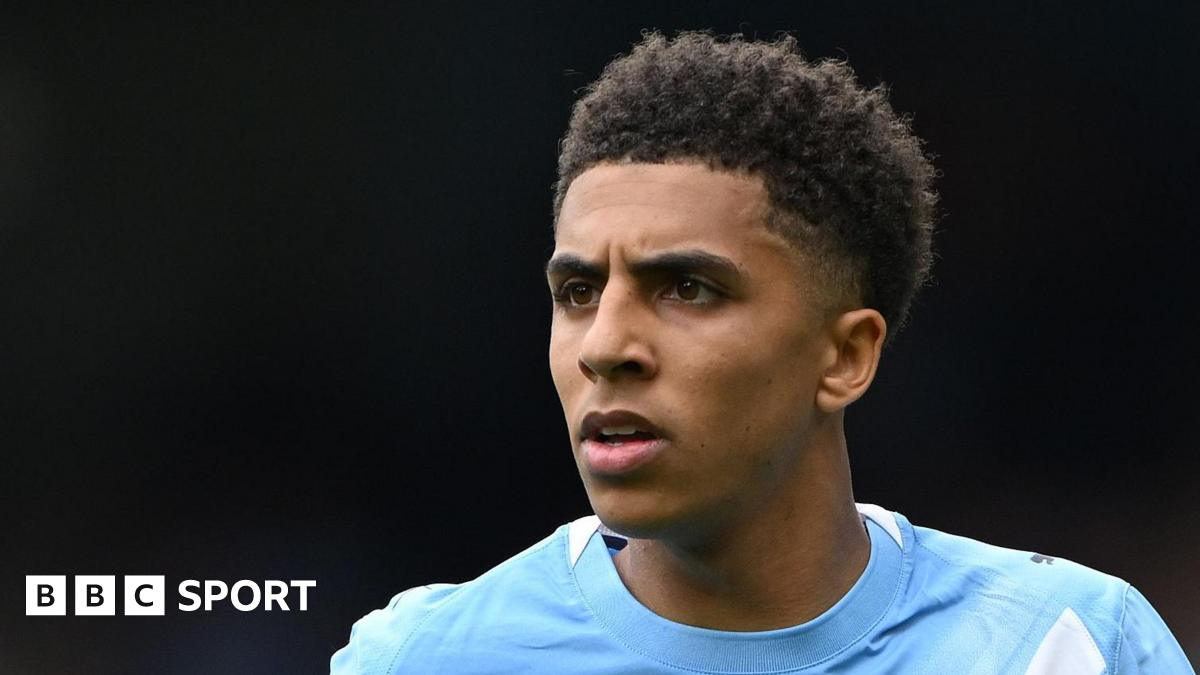 Rico Lewis teken kontrak baru dengan Manchester City hingga 2030