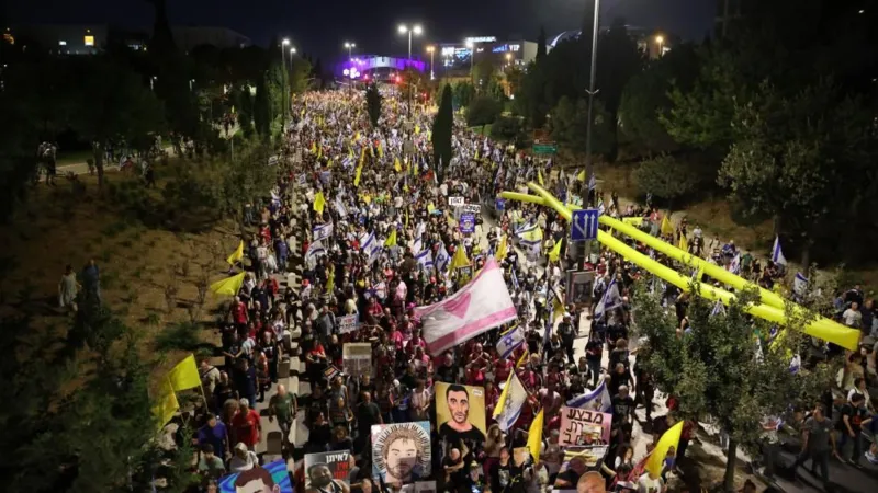 Thousands Crowd Jerusalem to Oppose Netanyahu’s Gaza Expansion Plan
